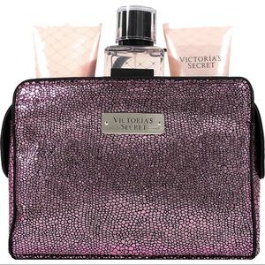 ❣️SALE❣️New Victoria Secret Tease Beauty Gift Set